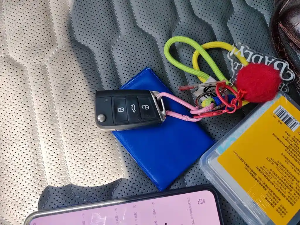 Volkswagen Tiguan L PHEV — миниатюра 9