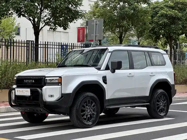 TOYOTA PRADO 2024