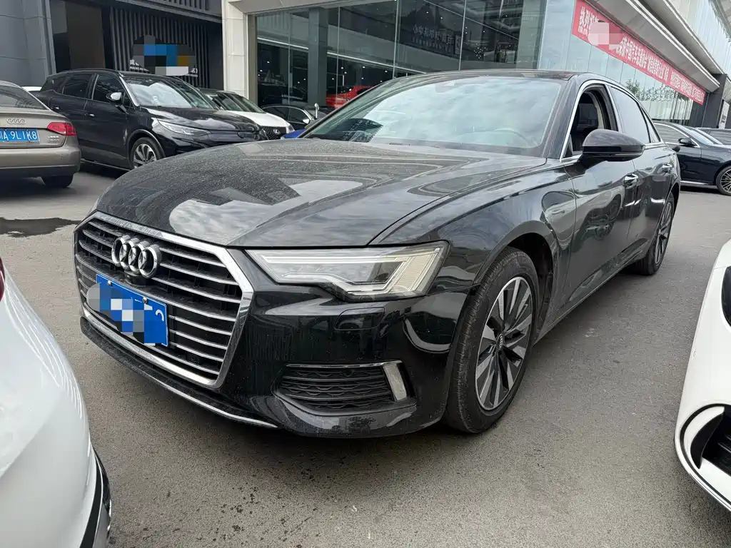 Audi A6L 2022