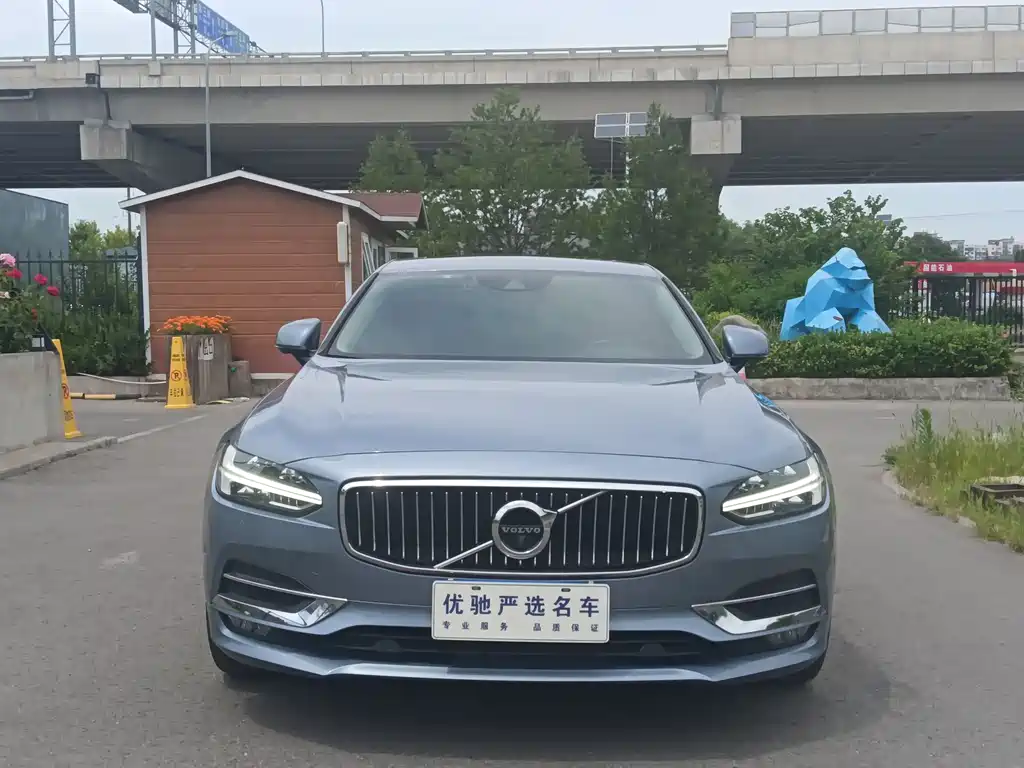 Volvo S90 2018 T5