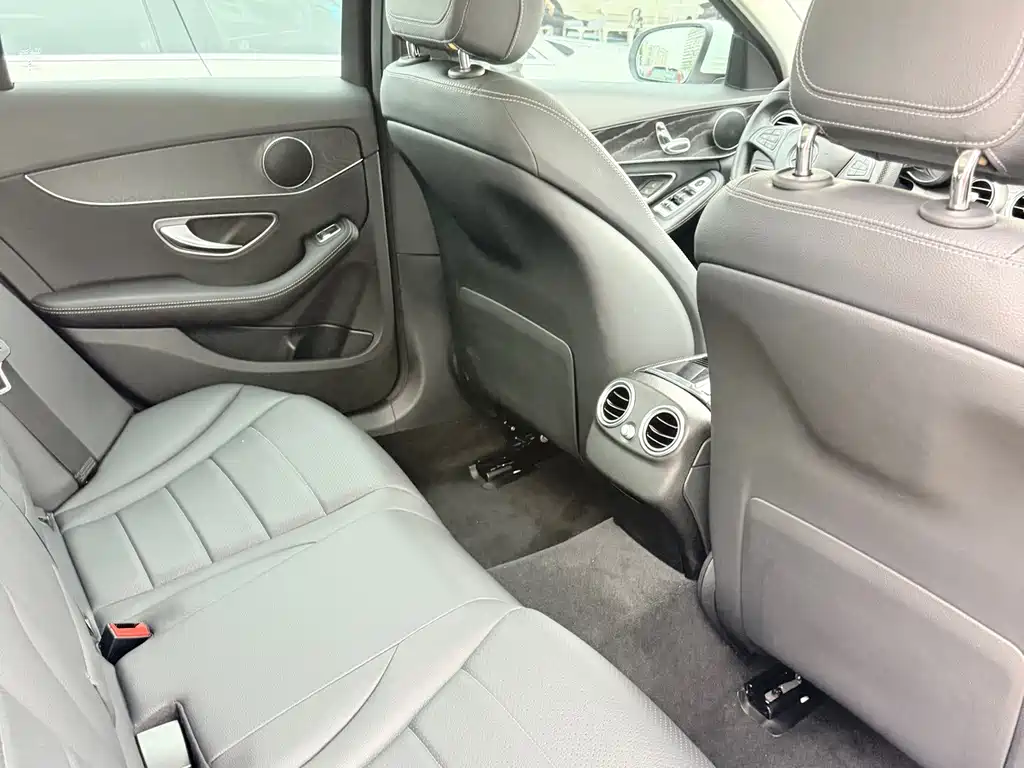 Mercedes-Benz C-Class (Import) — миниатюра 9