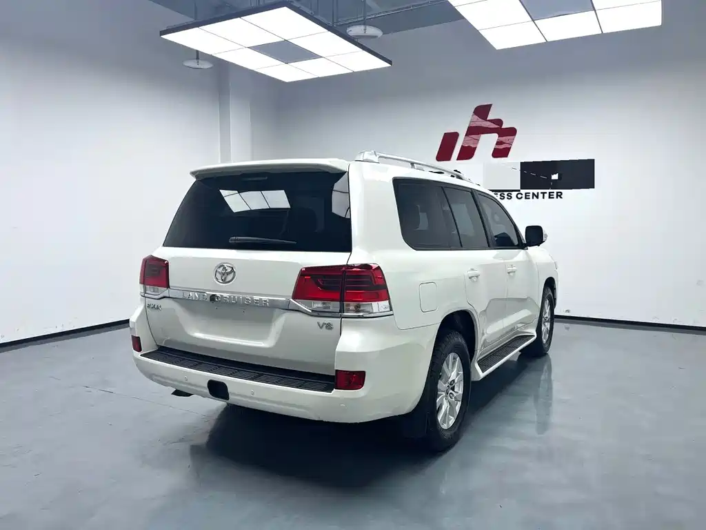 Toyota Land Cruiser — миниатюра 9