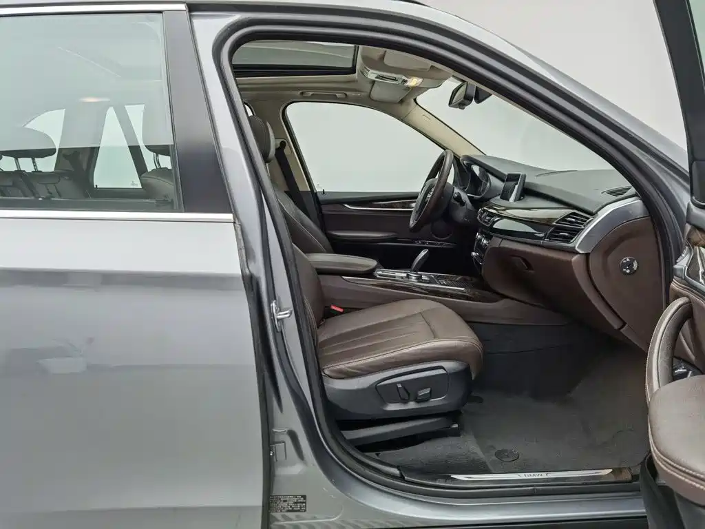 BMW X5 (Import) — миниатюра 23