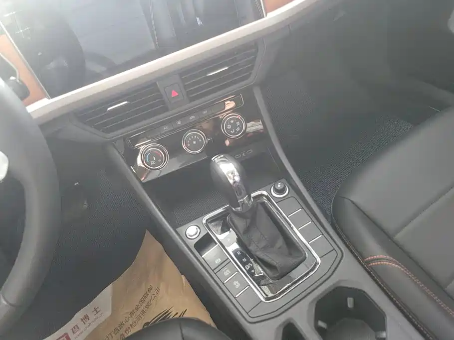 Volkswagen Bora — миниатюра 16