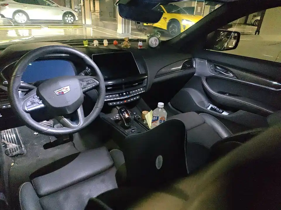 Cadillac CT5 — миниатюра 5