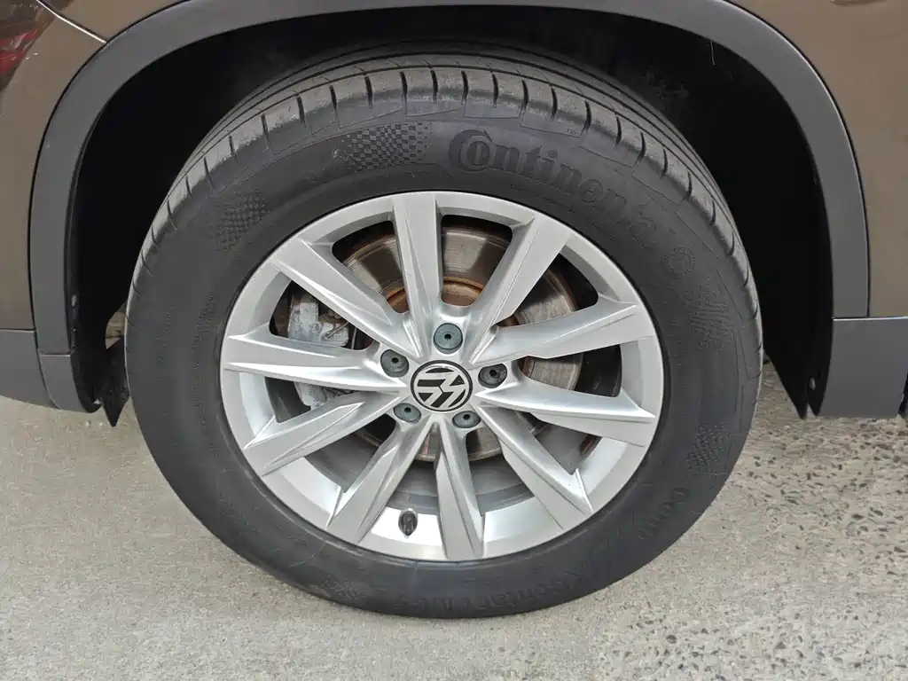 Volkswagen Tiguan — миниатюра 5