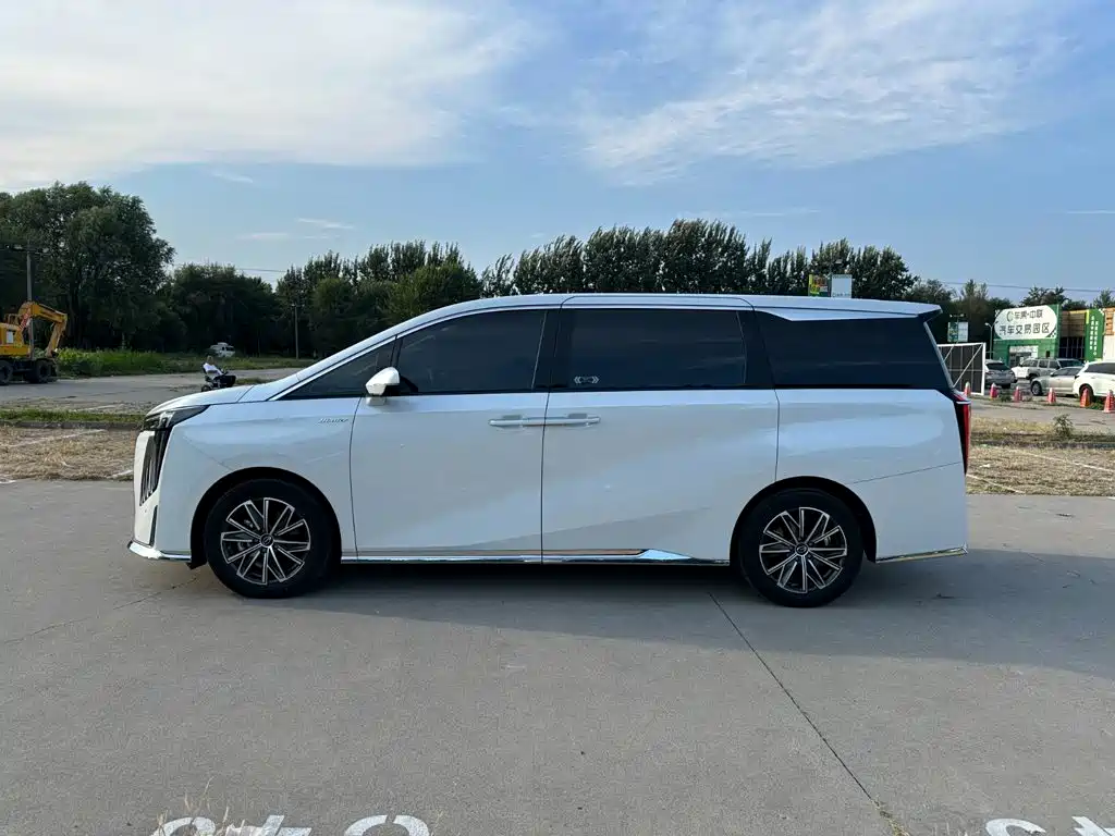 GAC Motor Trumpchi M8 — миниатюра 7