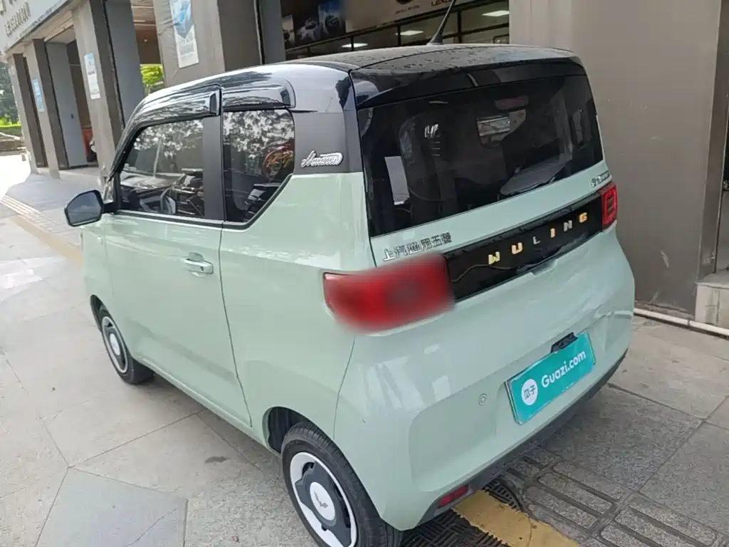 Wuling MINIEV — миниатюра 5
