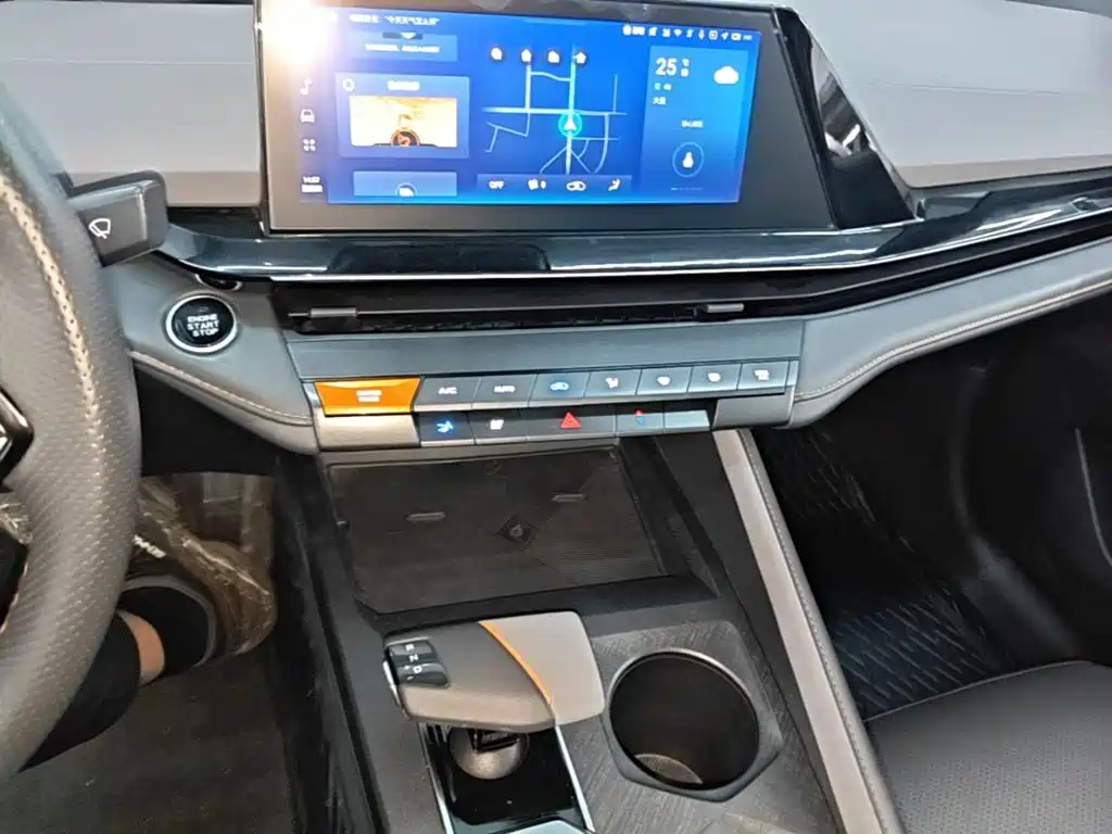 Changan UNI-V — миниатюра 13