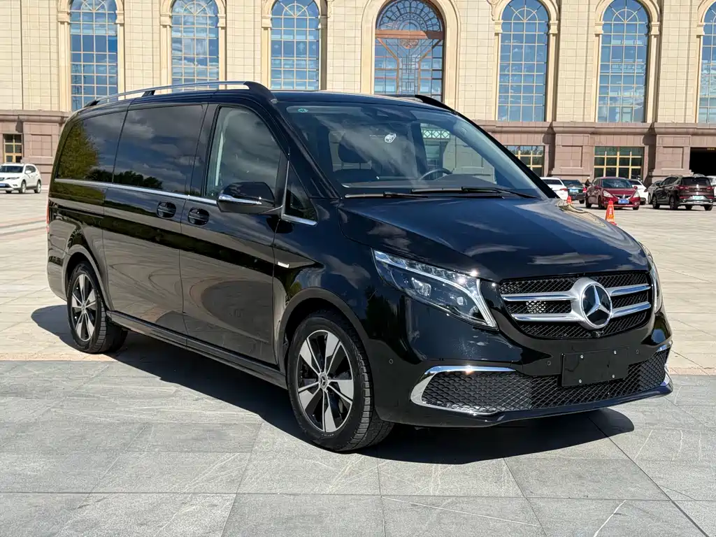 Mercedes-Benz V-Class — миниатюра 2