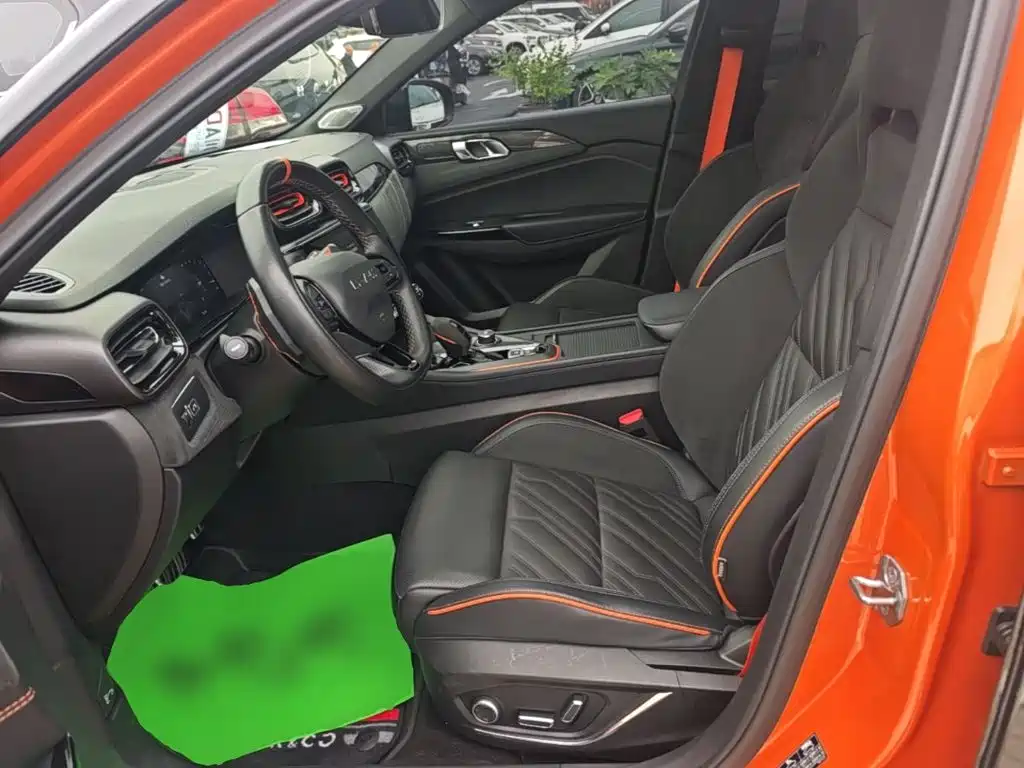 Lynk & Co 02 Hatchback — миниатюра 15