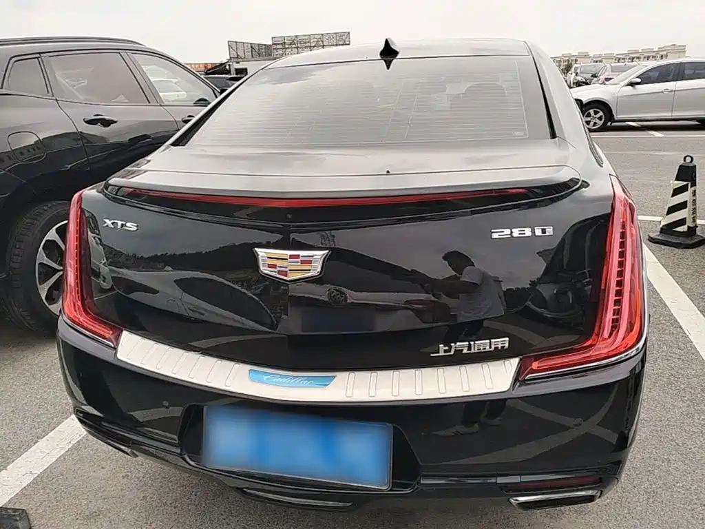 Cadillac XTS — миниатюра 6