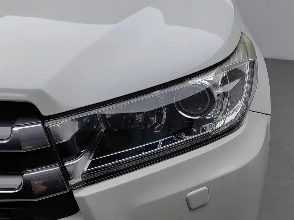Toyota Highlander — миниатюра 7
