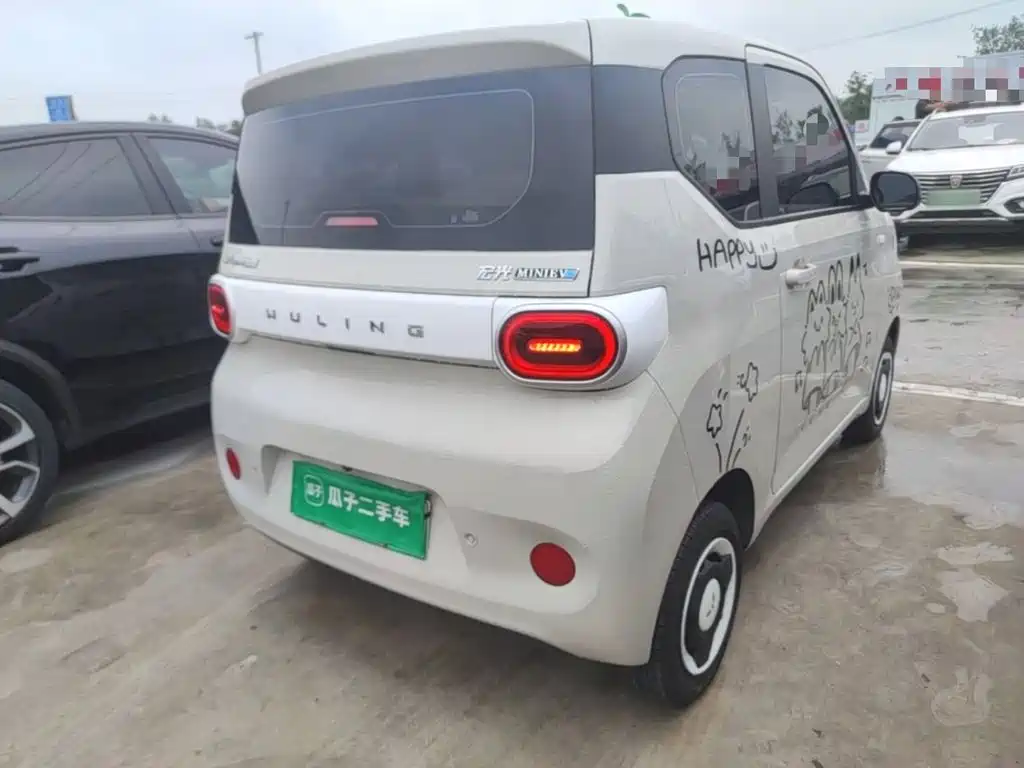 Wuling MINIEV — миниатюра 7