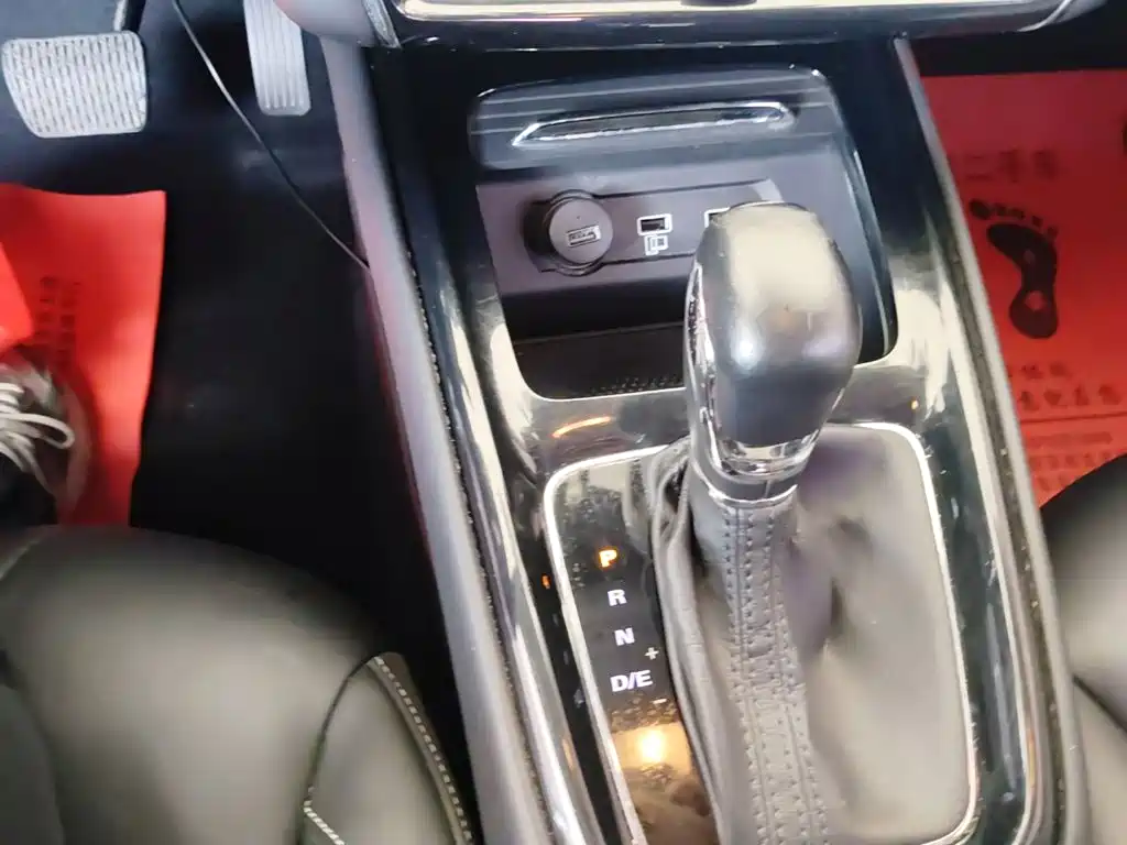 Roewe i5 — миниатюра 14