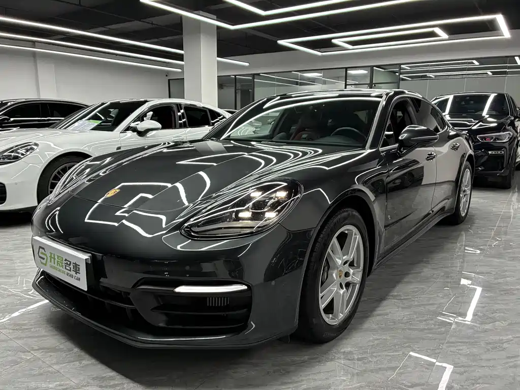 Porsche Panamera 2022