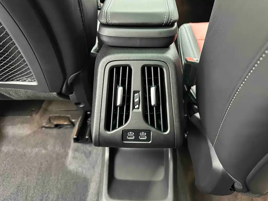 BMW X1 — миниатюра 13