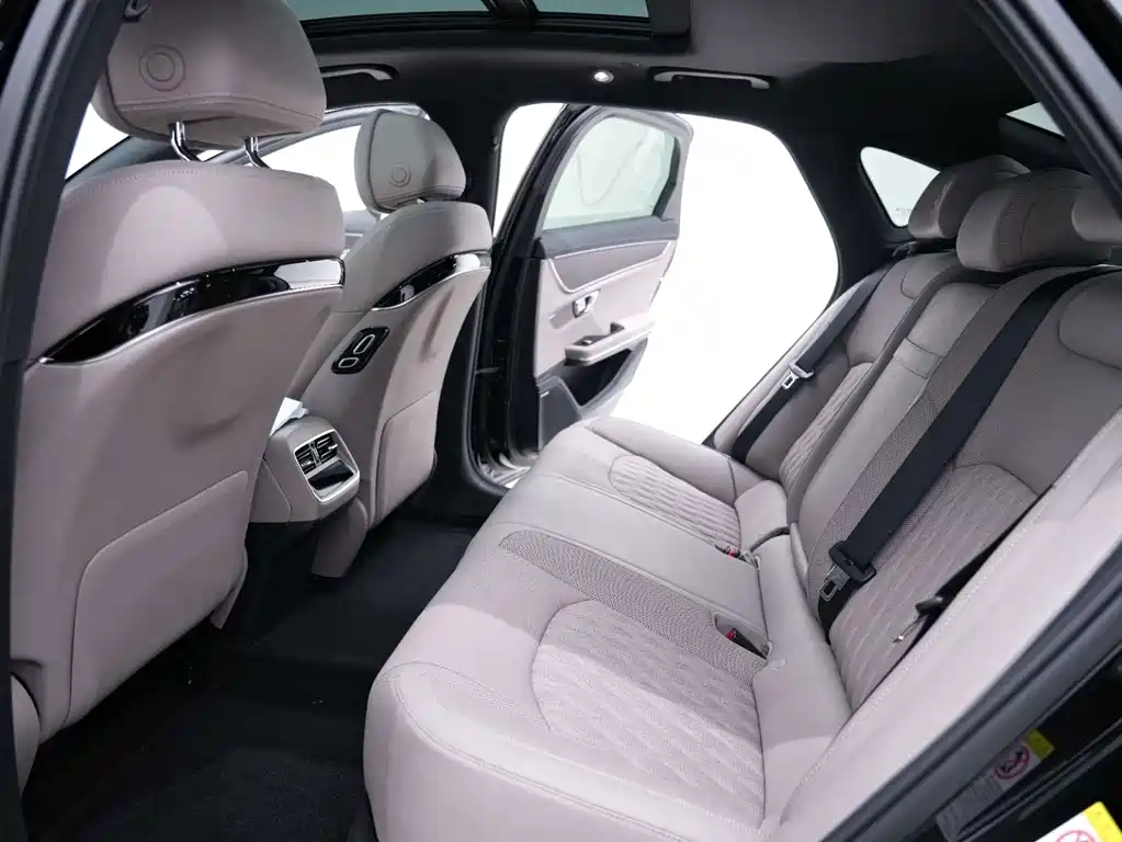 BYD Han — миниатюра 21