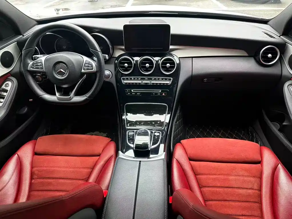 Mercedes-Benz C-Class — миниатюра 13
