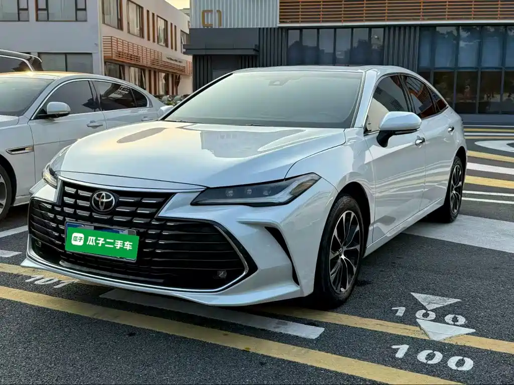Toyota Avalon — миниатюра 2