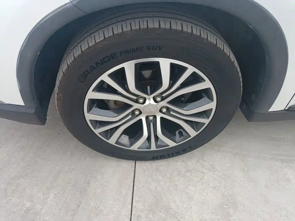 Mitsubishi Outlander — миниатюра 23