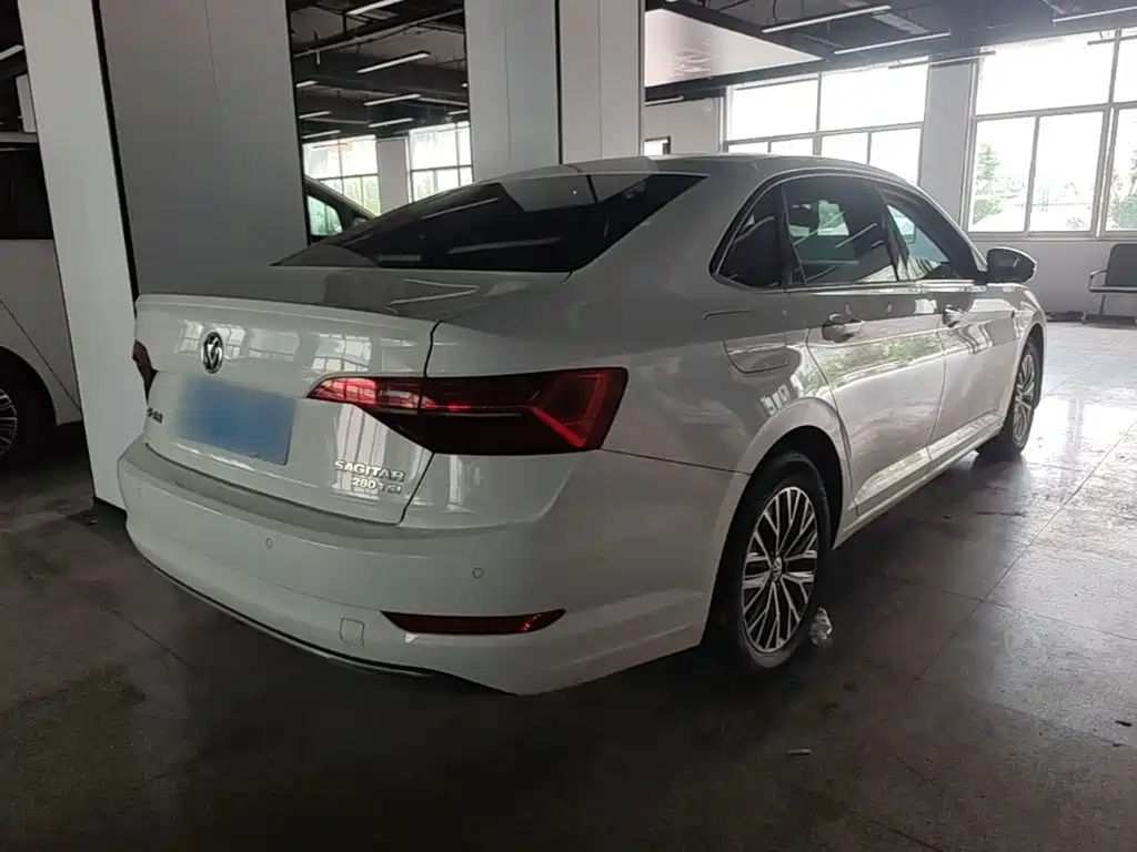 Volkswagen Sagitar — миниатюра 7