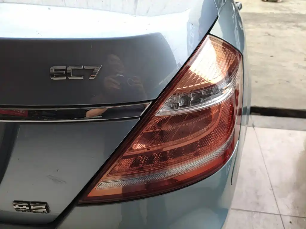 Geely Emgrand — миниатюра 8