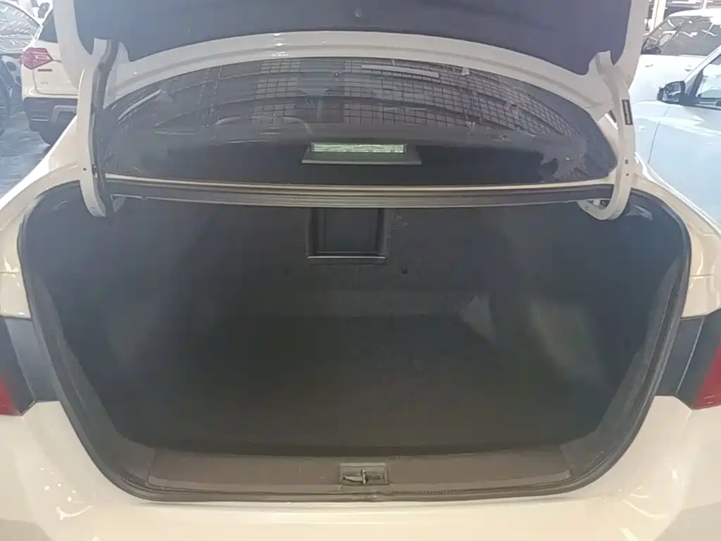 Nissan Sylphy — миниатюра 19