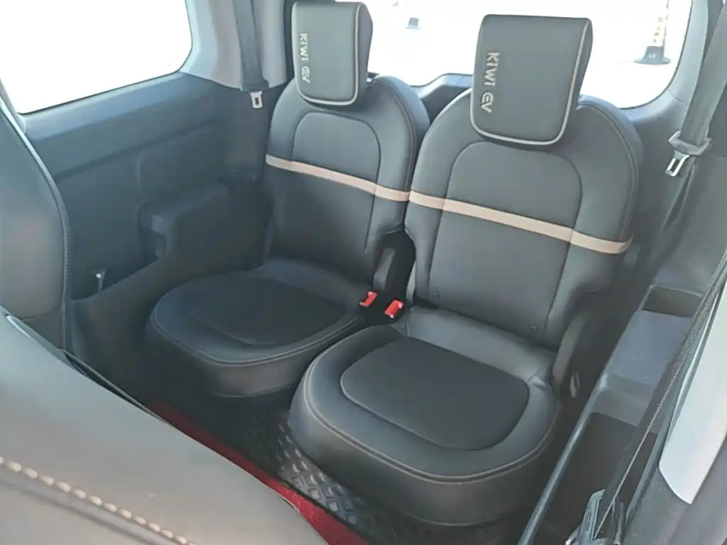 Baojun KiWi EV — миниатюра 17