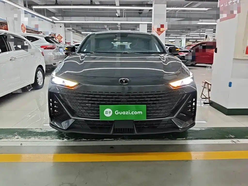 Changan UNI-V — миниатюра 3