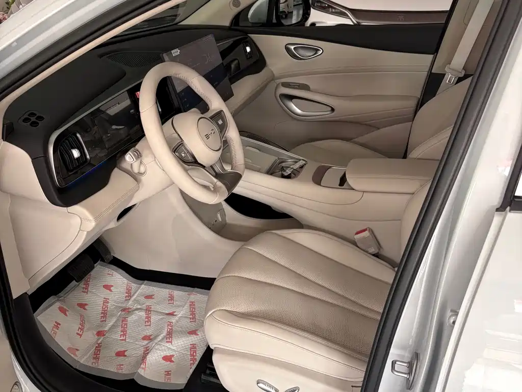 BYD Sealion 05 EV — миниатюра 7