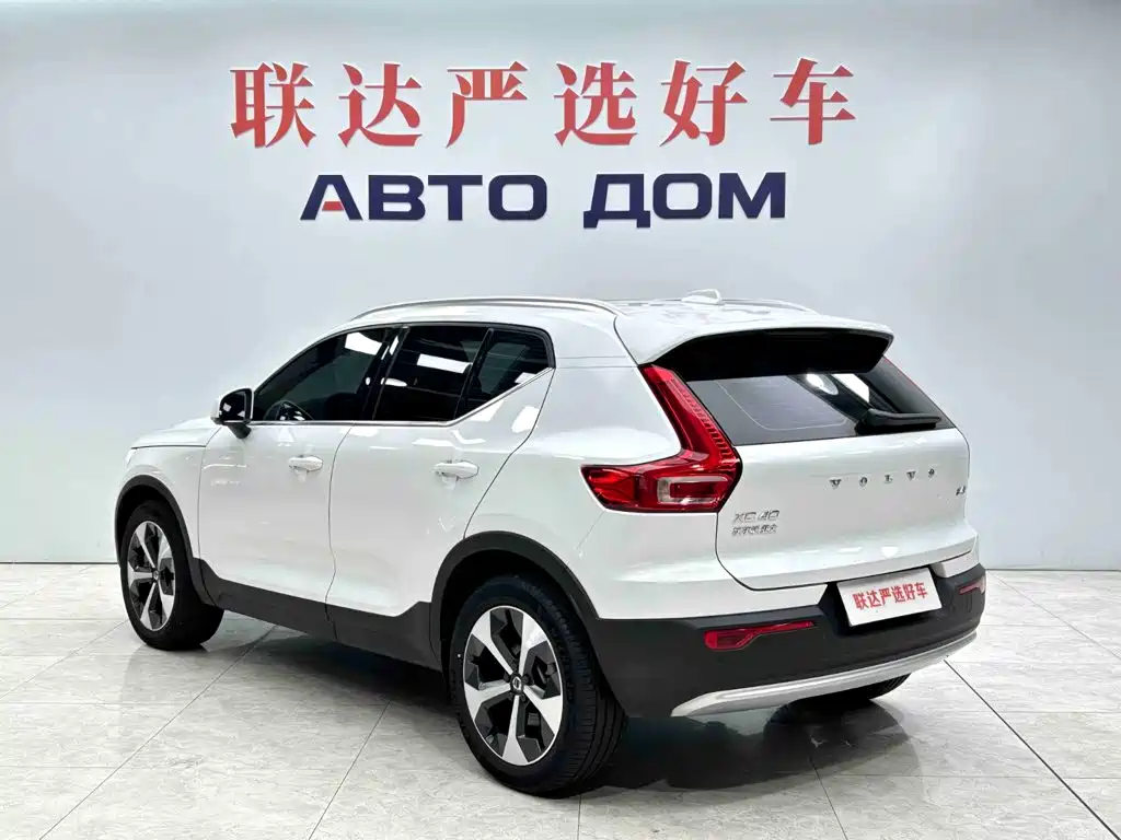 Volvo XC40 — миниатюра 4