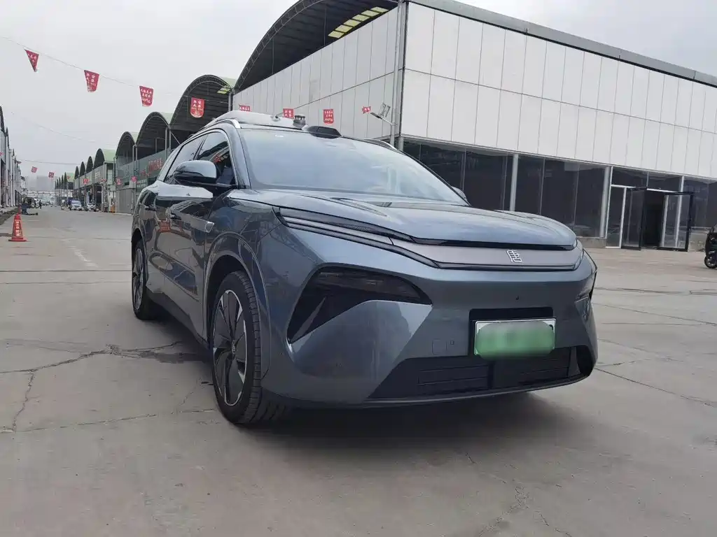 BYD Tang L L 2025 DM 175KM