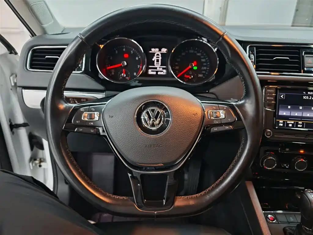 Volkswagen Sagitar — миниатюра 7