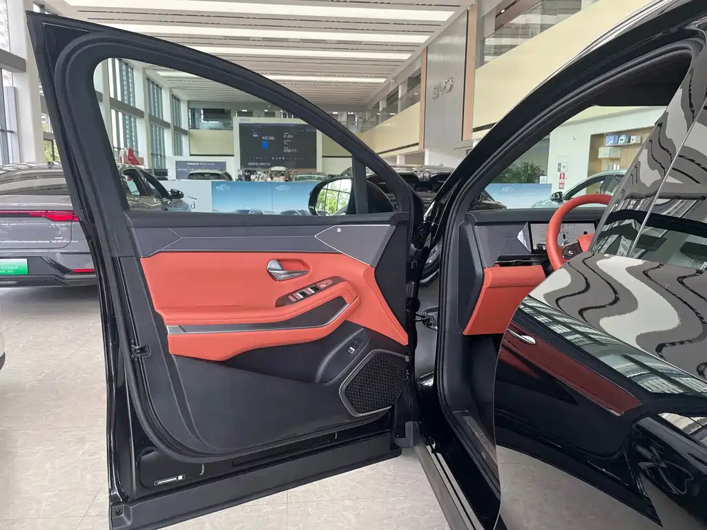 BYD Tang L — миниатюра 8