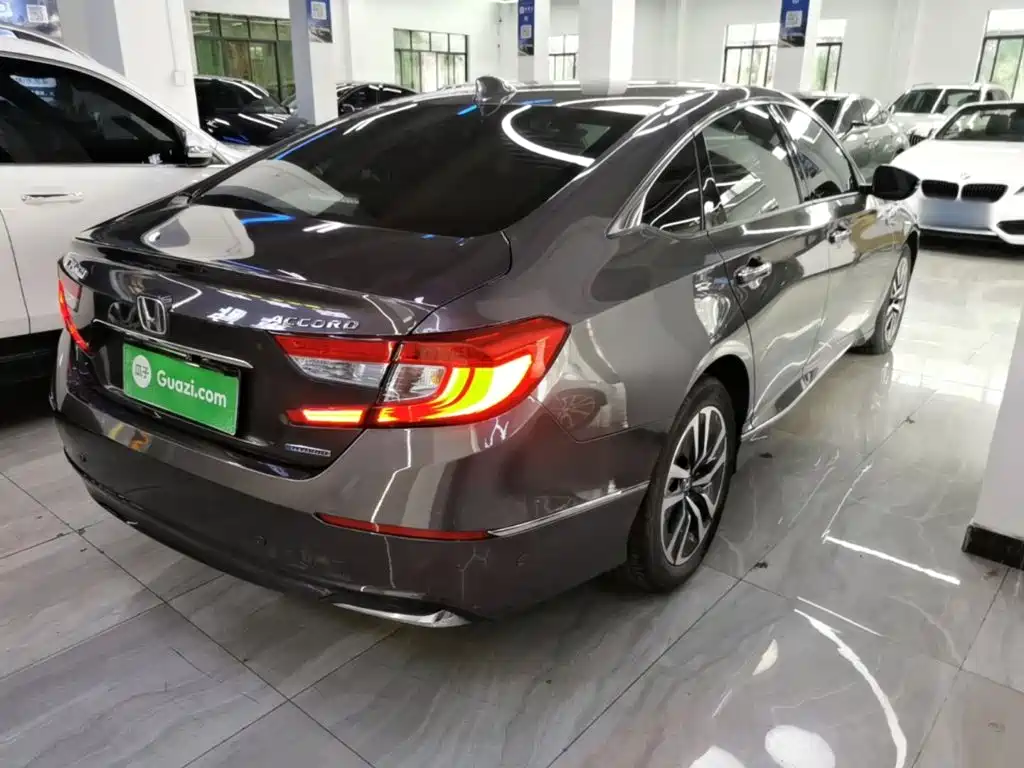 Honda Accord — миниатюра 7