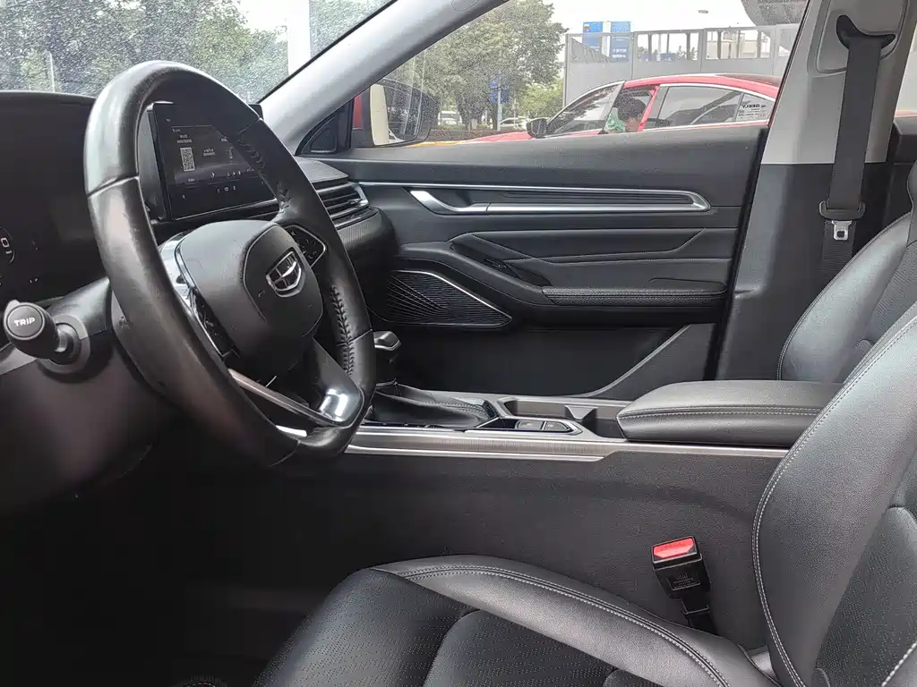 Geely Emgrand — миниатюра 11