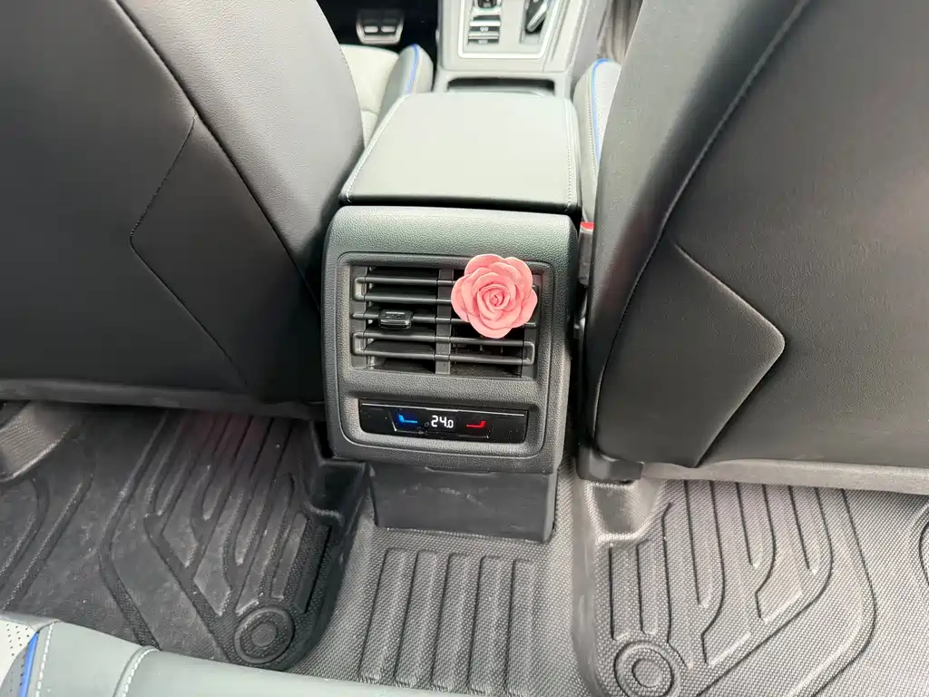 Volkswagen Golf — миниатюра 10