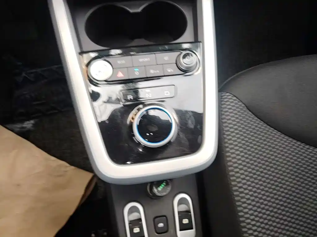 BYD e1 — миниатюра 14