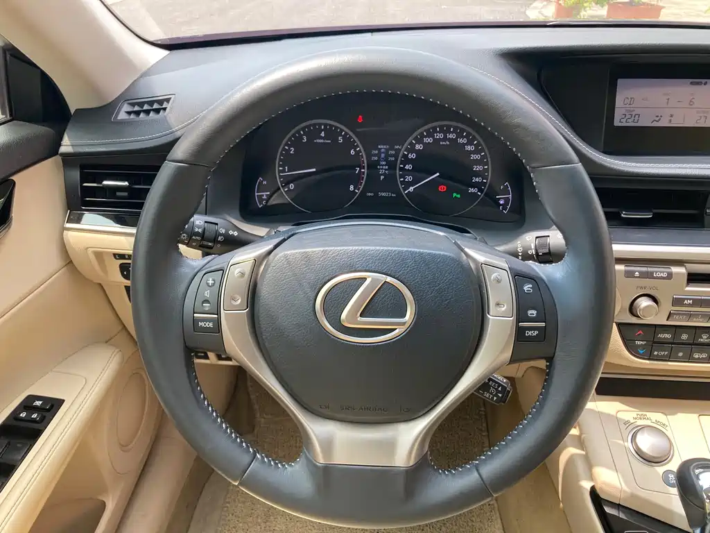 Lexus ES — миниатюра 15