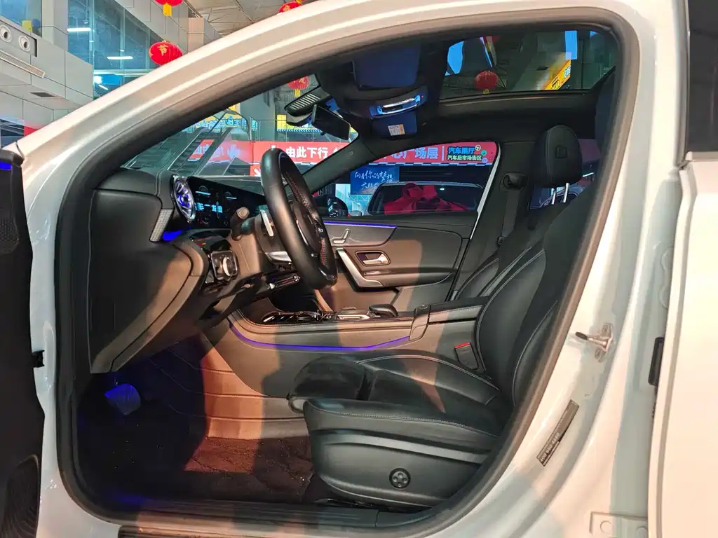 Mercedes-Benz A-Class A 2021 A 200 L Sport Fashion