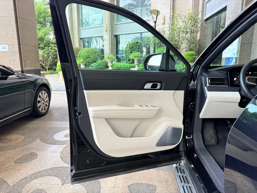 Li Auto Li ONE — миниатюра 15