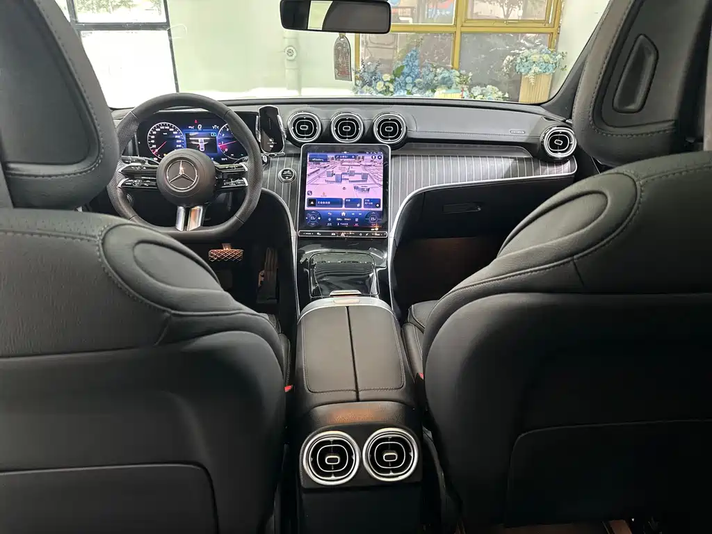 Mercedes-Benz C-Class — миниатюра 19