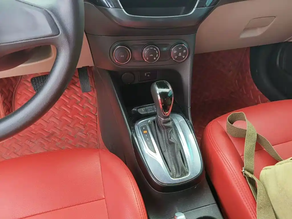Buick Excelle — миниатюра 14