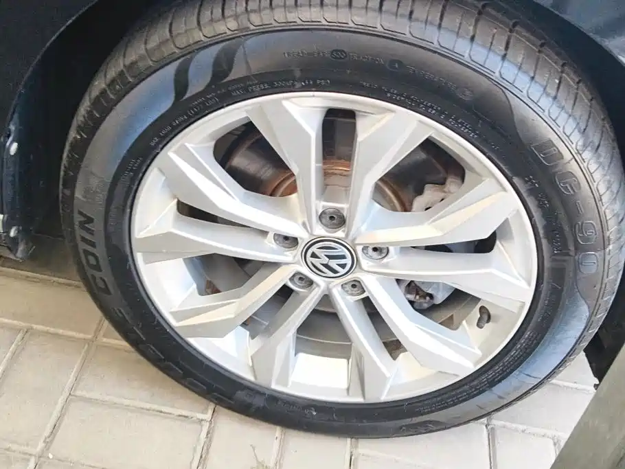 Volkswagen Magotan — миниатюра 6