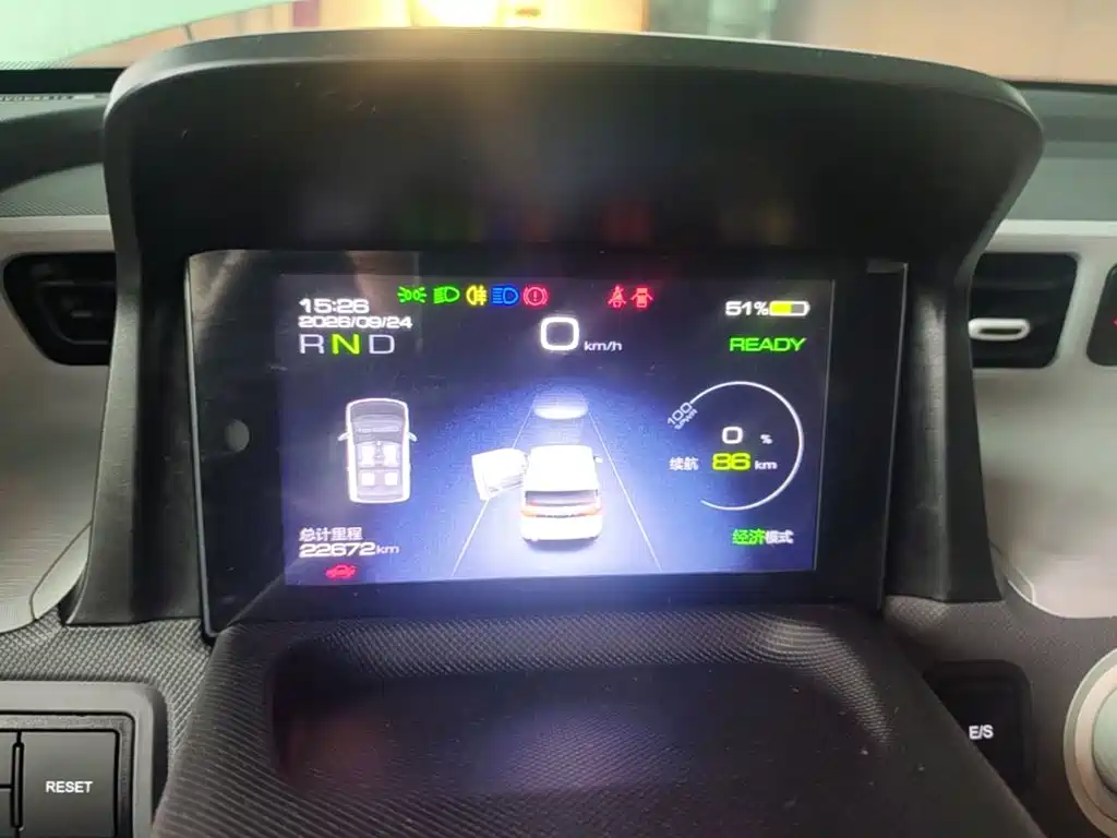 Wuling MINIEV — миниатюра 12