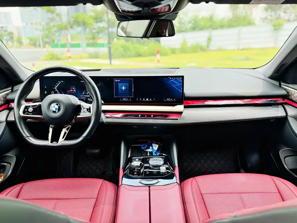 BMW 5 Series — миниатюра 21