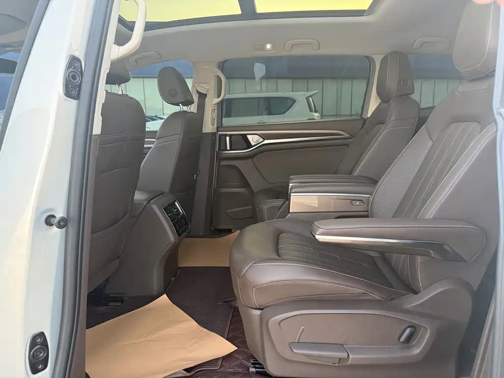 Volkswagen Viloran — миниатюра 9