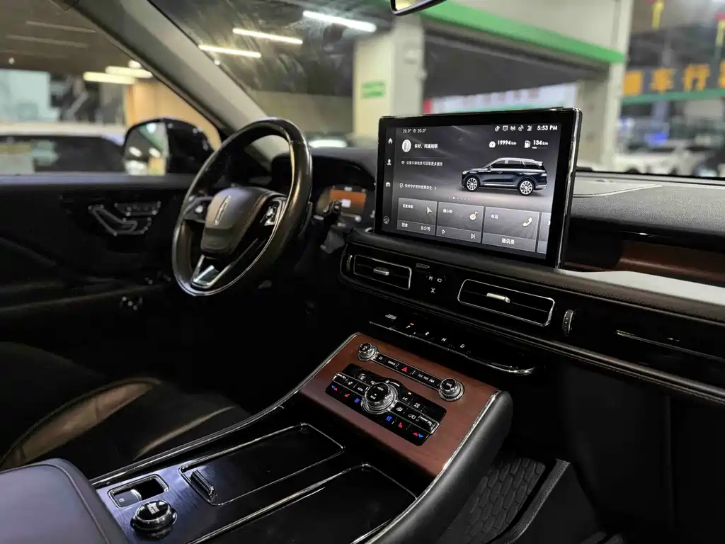 Lincoln Aviator — миниатюра 10