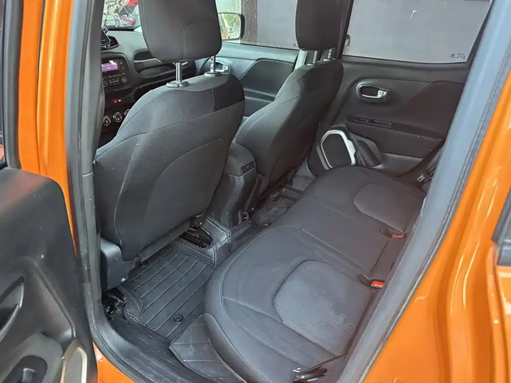 Jeep Renegade — миниатюра 12